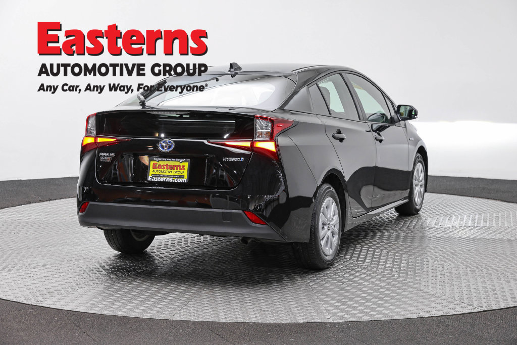 Used 2022 Toyota Prius LE FWD image 6
