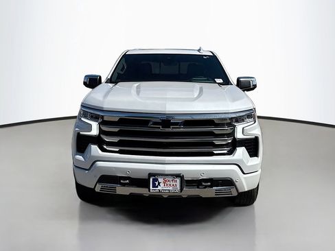 Used 2023 Chevrolet Silverado 1500 High Country w/ Technology Package AWD/4WD image 2