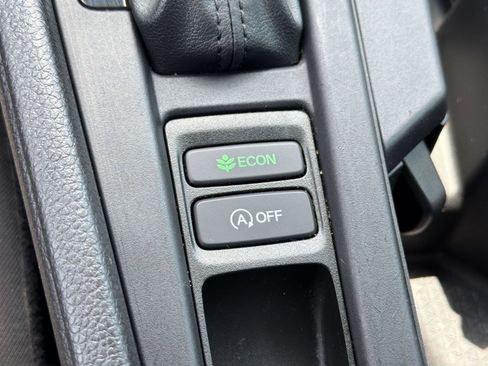 Used 2025 Honda Accord LX image 19