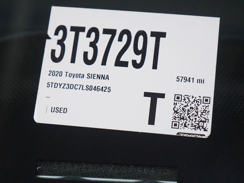 Used 2020 Toyota Sienna XLE image 32