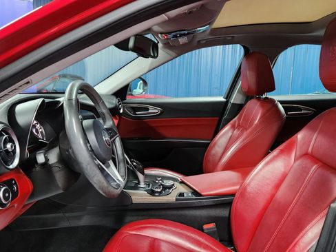 Used 2017 Alfa Romeo Giulia Ti image 7