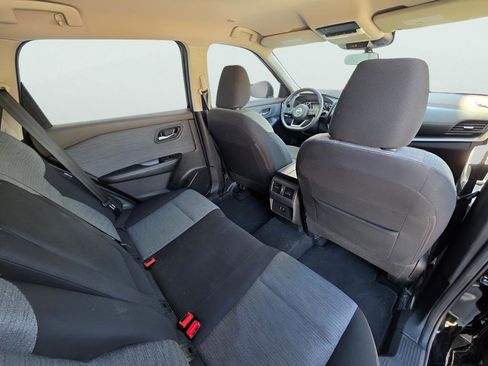 Certified 2023 Nissan Rogue SV FWD image 19