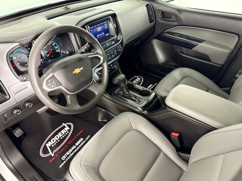 Used 2021 Chevrolet Colorado W/T w/ WT Convenience Package AWD/4WD image 15