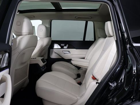 New 2026 Mercedes-Benz GLS 450 4MATIC image 6