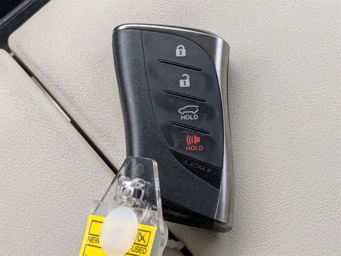 Used 2022 Lexus GX 460 Premium w/ Premium Package image 34