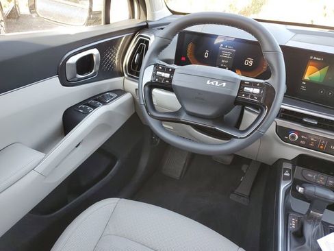 New 2026 Kia Sorento S w/ S Panoramic Sunroof Package FWD image 8