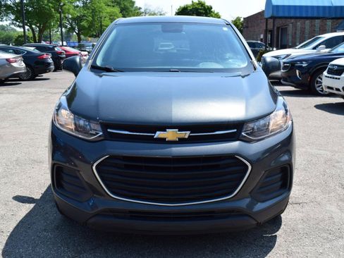 Used 2019 Chevrolet Trax LS w/ Tint and Cruise Package FWD image 3