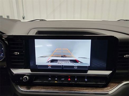 Used 2023 GMC Sierra 1500 Elevation image 23