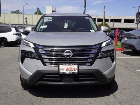 New 2025 Nissan Rogue SV image 6