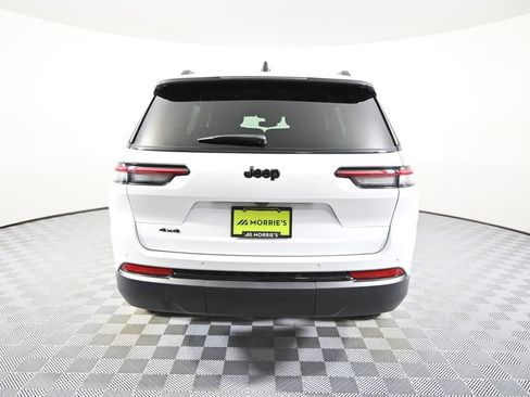 Used 2023 Jeep Grand Cherokee L Laredo AWD/4WD image 5