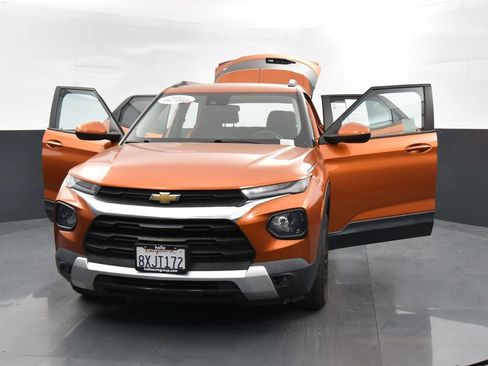 Used 2022 Chevrolet TrailBlazer LT w/ LPO, Blackout Package image 37