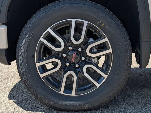 New 2026 GMC Sierra 1500 AT4 AWD/4WD image 4