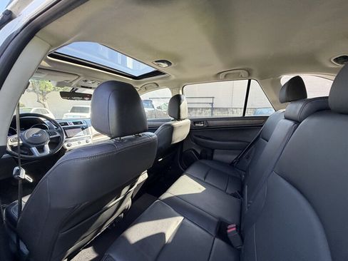 Used 2017 Subaru Outback 2.5i Limited AWD/4WD image 47
