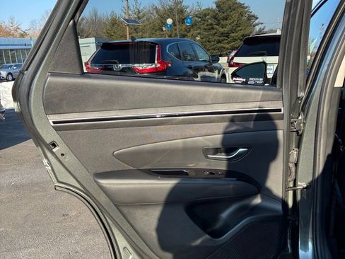 Used 2023 Hyundai Tucson Limited image 48