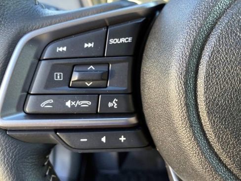 Used 2025 Subaru Outback Limited image 17