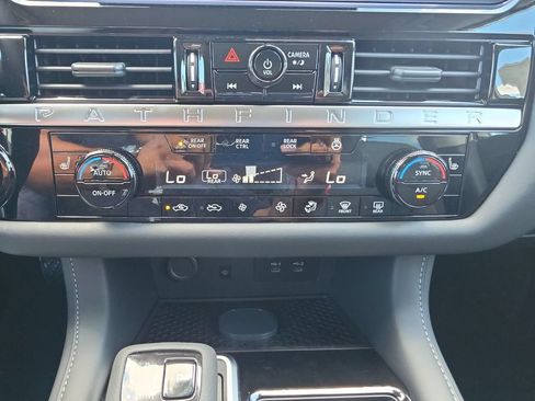 New 2026 Nissan Pathfinder SL FWD image 16