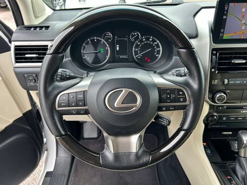Used 2022 Lexus GX 460 Premium w/ Premium Package AWD/4WD image 21