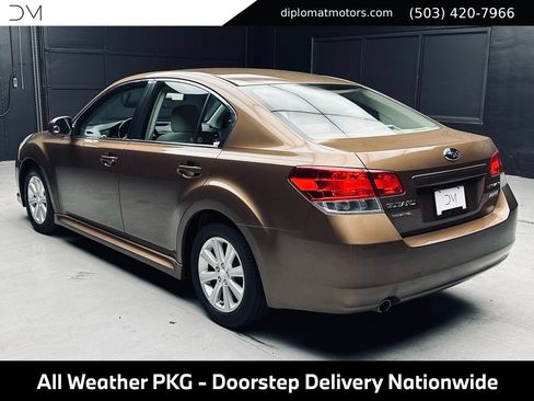 Used 2011 Subaru Legacy 2.5i Premium w/ All-Weather Pkg AWD/4WD image 5