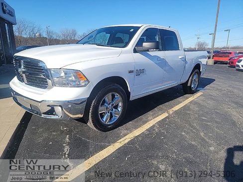 Used 2019 RAM 1500 Big Horn image 1