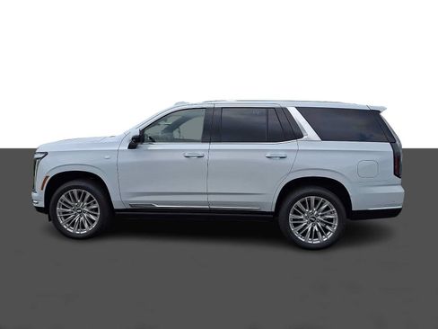 Used 2026 Cadillac Escalade Luxury w/ Touring Package AWD/4WD image 4