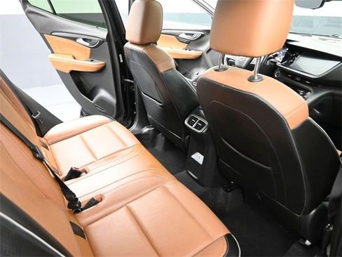 Used 2021 Buick Envision Essence w/ Technology Package I image 21