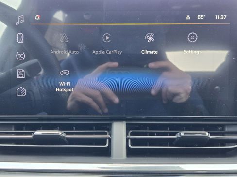 New 2026 Chevrolet Trax RS w/ Driver Confidence Package image 17