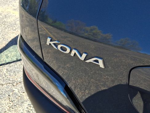 Used 2023 Hyundai Kona SEL AWD/4WD image 31
