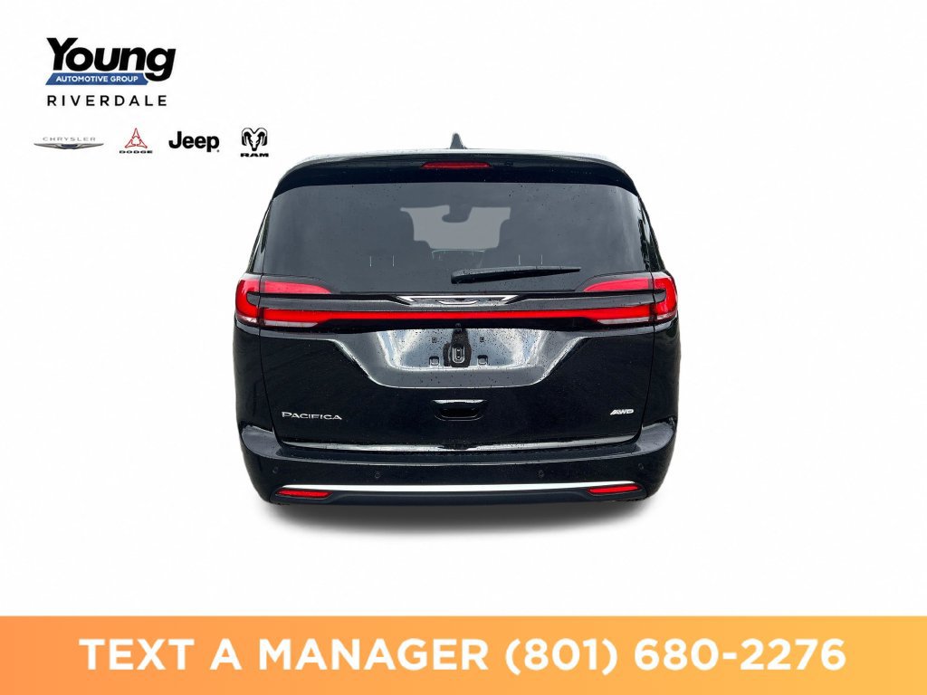New 2027 Chrysler Pacifica Select w/ Family Tech Group AWD/4WD image 4