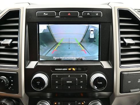 Used 2020 Ford F150 Lariat w/ Equipment Group 502A Luxury AWD/4WD image 25