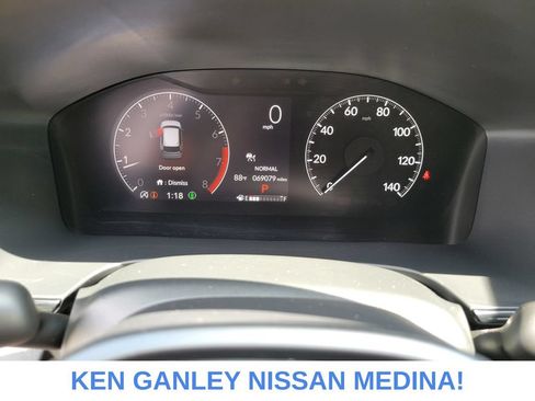 Used 2023 Honda CR-V LX image 32