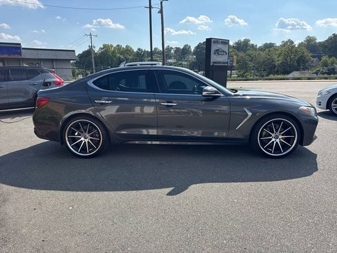 Used 2019 Genesis G70 2.0T Advanced w/ Elite Package RWD image 10