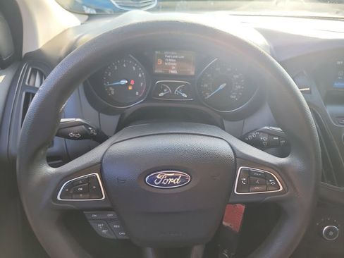 Used 2017 Ford Focus SE image 23