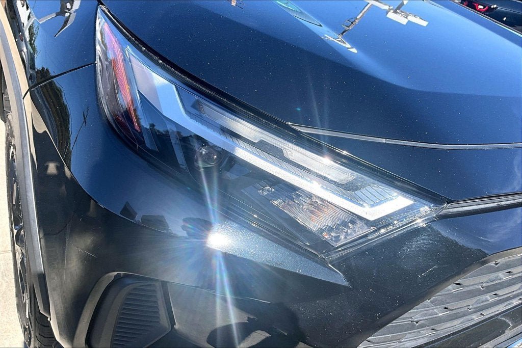 Used 2022 Toyota RAV4 XLE FWD image 27