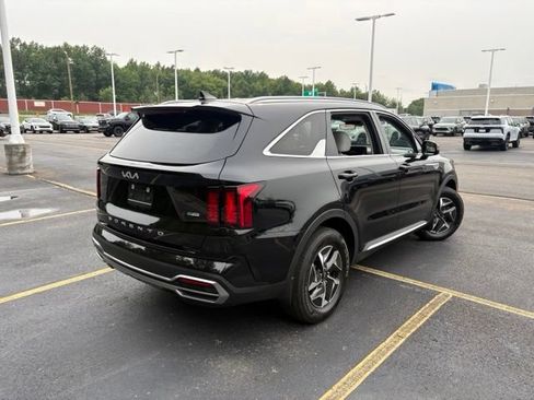 Used 2022 Kia Sorento EX FWD image 3