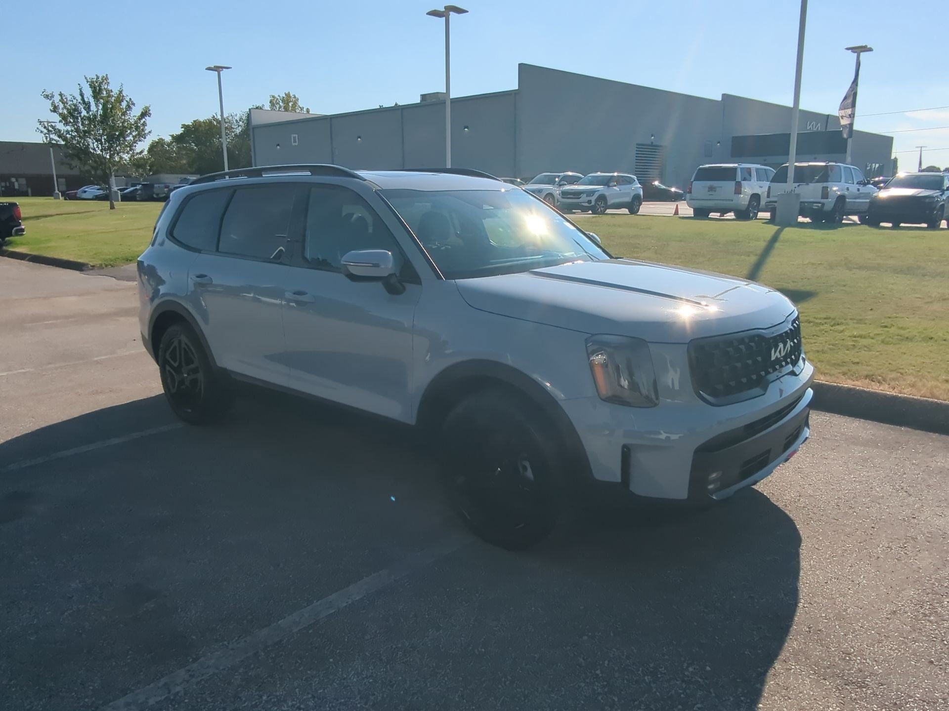Certified 2024 Kia Telluride SX Prestige X-Line AWD/4WD image 2