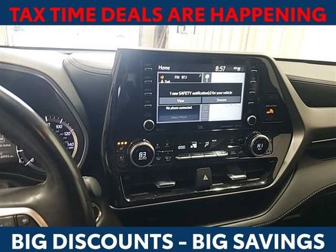 Used 2022 Toyota Highlander Limited image 10