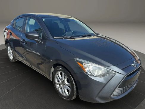 Used 2016 Scion iA image 3