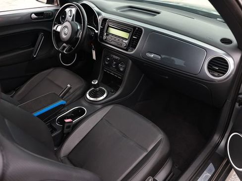 Used 2012 Volkswagen Beetle 2.5 FWD image 21