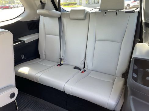 Certified 2025 Toyota Grand Highlander AWD image 15