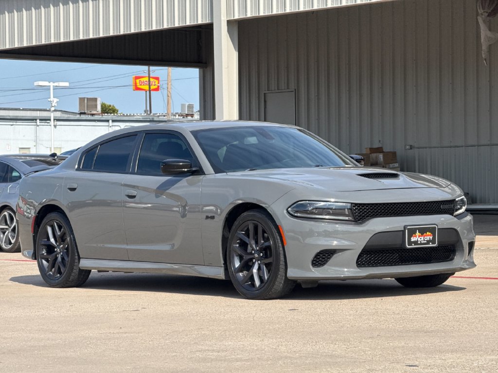 Used 2023 Dodge Charger R/T w/ Blacktop Package RWD image 8