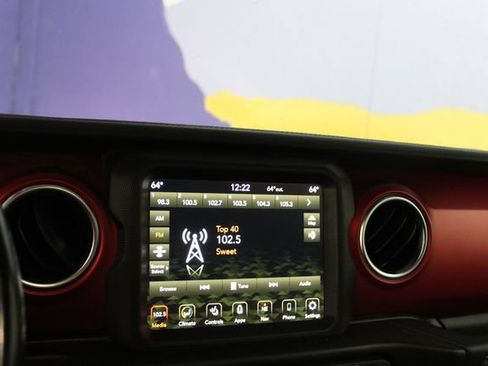 Used 2022 Jeep Gladiator Rubicon w/ Dual Top Group AWD/4WD image 19