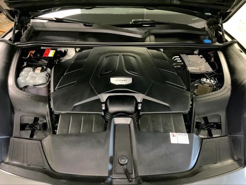 Used 2019 Porsche Cayenne S AWD/4WD image 30