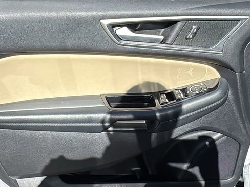 Certified 2019 Ford Edge SEL w/ Equipment Group 201A FWD image 18
