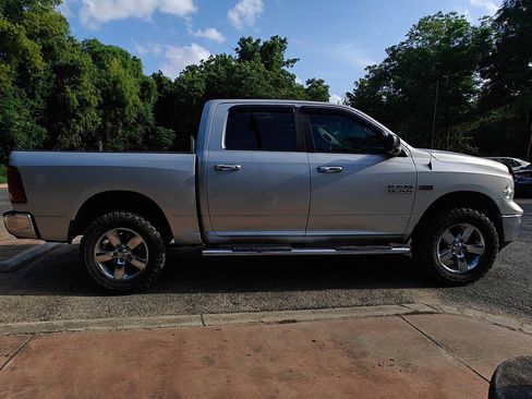 Used 2017 RAM 1500 Lone Star RWD image 3