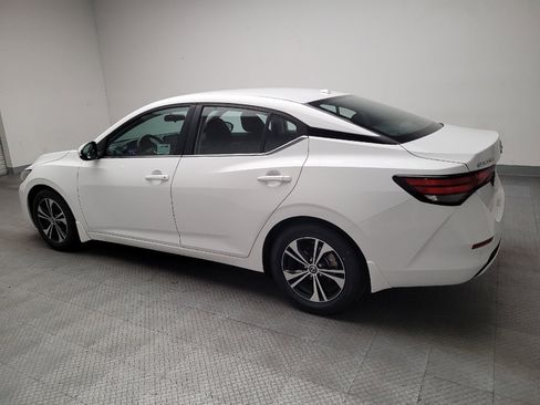 Used 2021 Nissan Sentra SV image 3