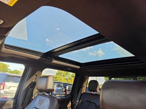 Used 2016 Ford F150 King Ranch w/ Equipment Group 601A Luxury AWD/4WD image 32