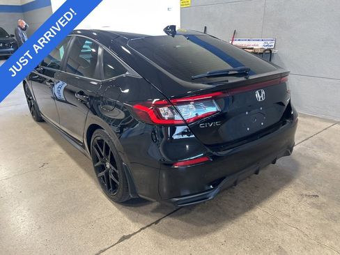 Used 2024 Honda Civic Sport image 4