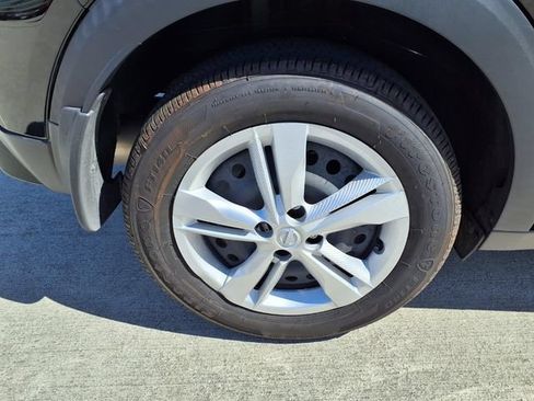 Certified 2025 Nissan Kicks Play S FWD image 21
