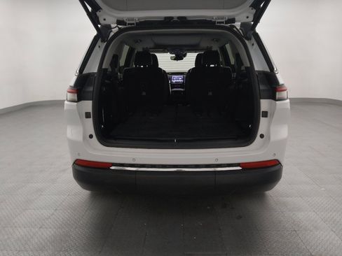 Used 2021 Jeep Grand Cherokee L Limited AWD/4WD image 29