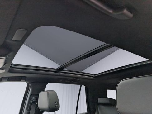 Certified 2025 GMC Yukon Denali w/ Sun & Power Step Package image 8